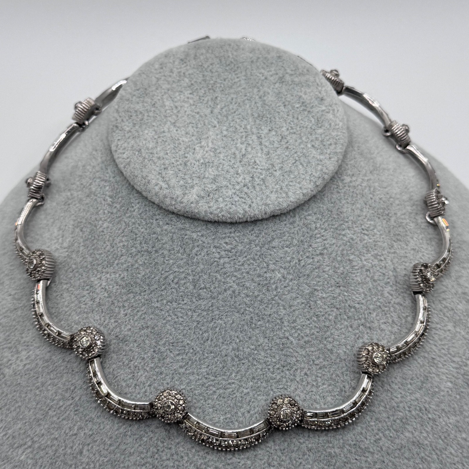 Vintage Jomaz Clear Rhinestone Silver Tone Scalloped Link Choker Necklace Vintage Jomaz Clear Rhinestone Silver Tone Scalloped Link Choker Necklace
