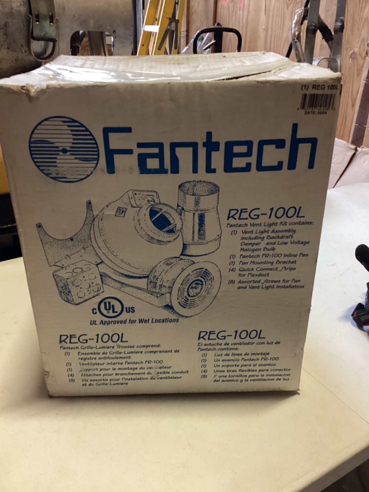 Fantech Duct Fan Fluorescent Vent-Light Kit REG 100L New in Box Fantech Duct Fan Fluorescent Vent-Light Kit REG 100L New in Box