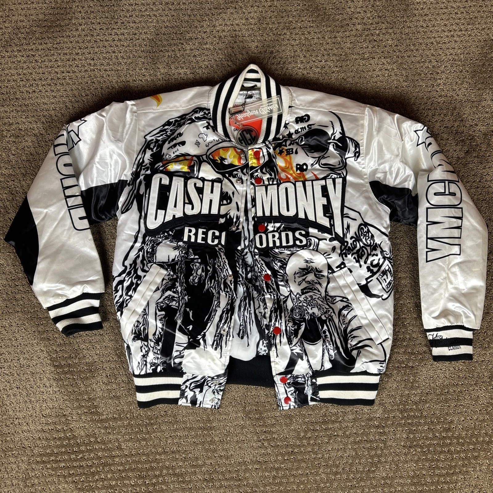 Headgear Classics Cash Money Records Satin  Jacket White/Black Size: Small NWT