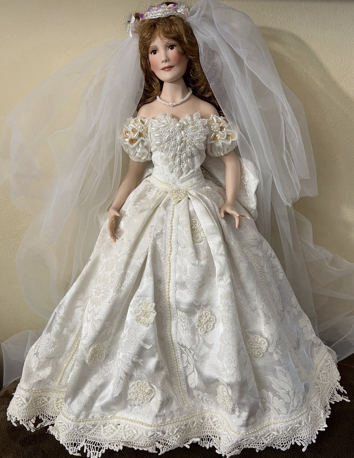 Paradise Gallery Porcelain Bride Doll “Lily” LE 923, 18 in By Patricia Rose Paradise Gallery Porcelain Bride Doll “Lily” LE 923, 18 in By Patricia Rose