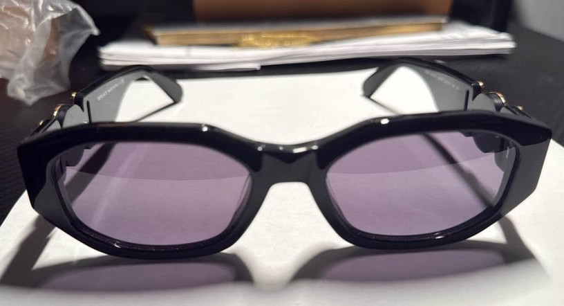 Versace Sunglasses VE4361 GB1/87 Black/Gold-Medusa-Logo/Grey Lenses 53mm **NEW** Versace Sunglasses VE4361 GB1/87 Black/Gold-Medusa-Logo/Grey Lenses 53mm **NEW**
