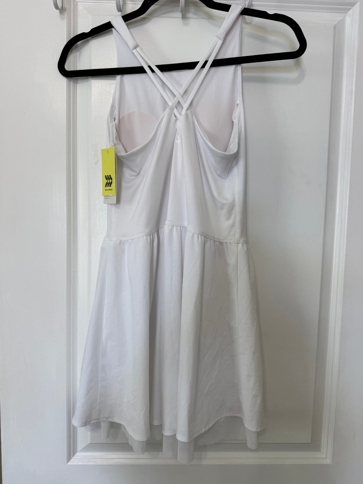 Vestido deportivo blanco All in Motion con short integrado y copas TallaS Vestido deportivo blanco All in Motion con short integrado y copas TallaS