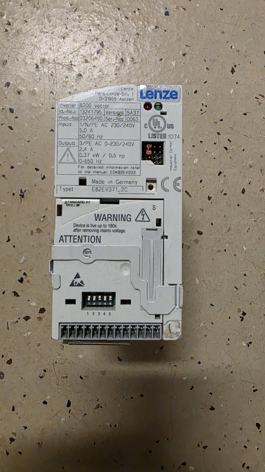 E82EV371K2C LENZE Inverter 8200 Vector E82EV371_2C E82EV371K2C *G-T2 E82EV371K2C LENZE Inverter 8200 Vector E82EV371_2C E82EV371K2C *G-T2