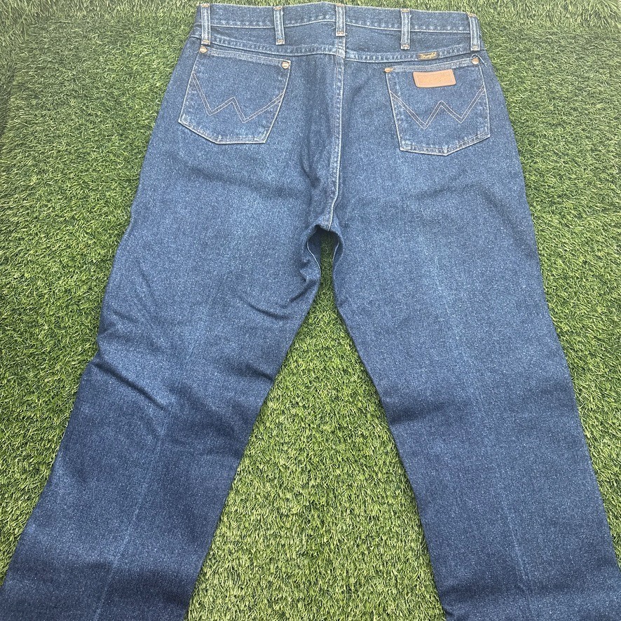 Vintage 90s Wrangler 13MWZ Jeans Mens 36x34 (Fits 34x34) Blue Denim Cowboy Cut Vintage 90s Wrangler 13MWZ Jeans Mens 36x34 (Fits 34x34) Blue Denim Cowboy Cut