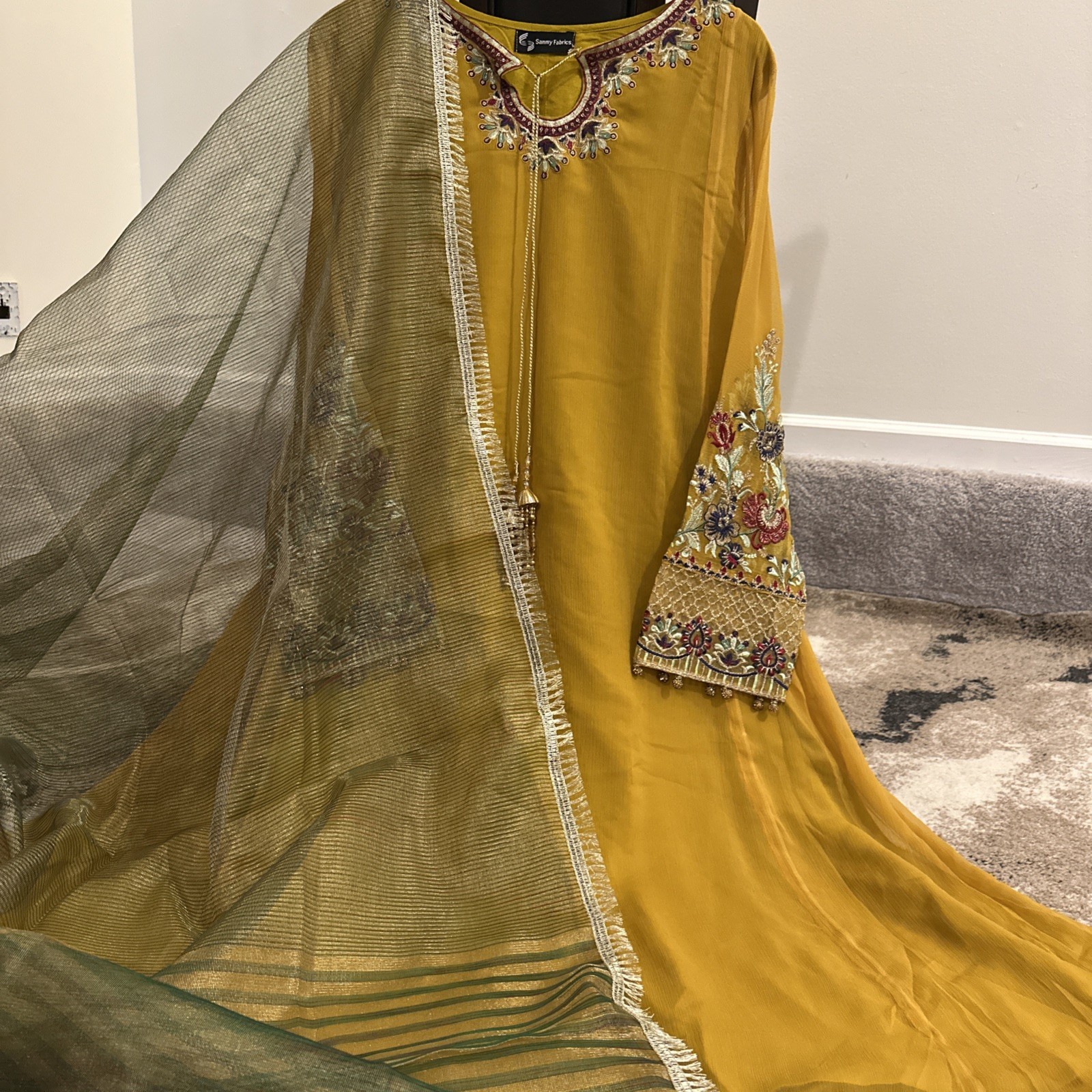 Indian Pakistani Embroidered Chiffon Salwar Kameez Size Xl Bust 44 Anarkali