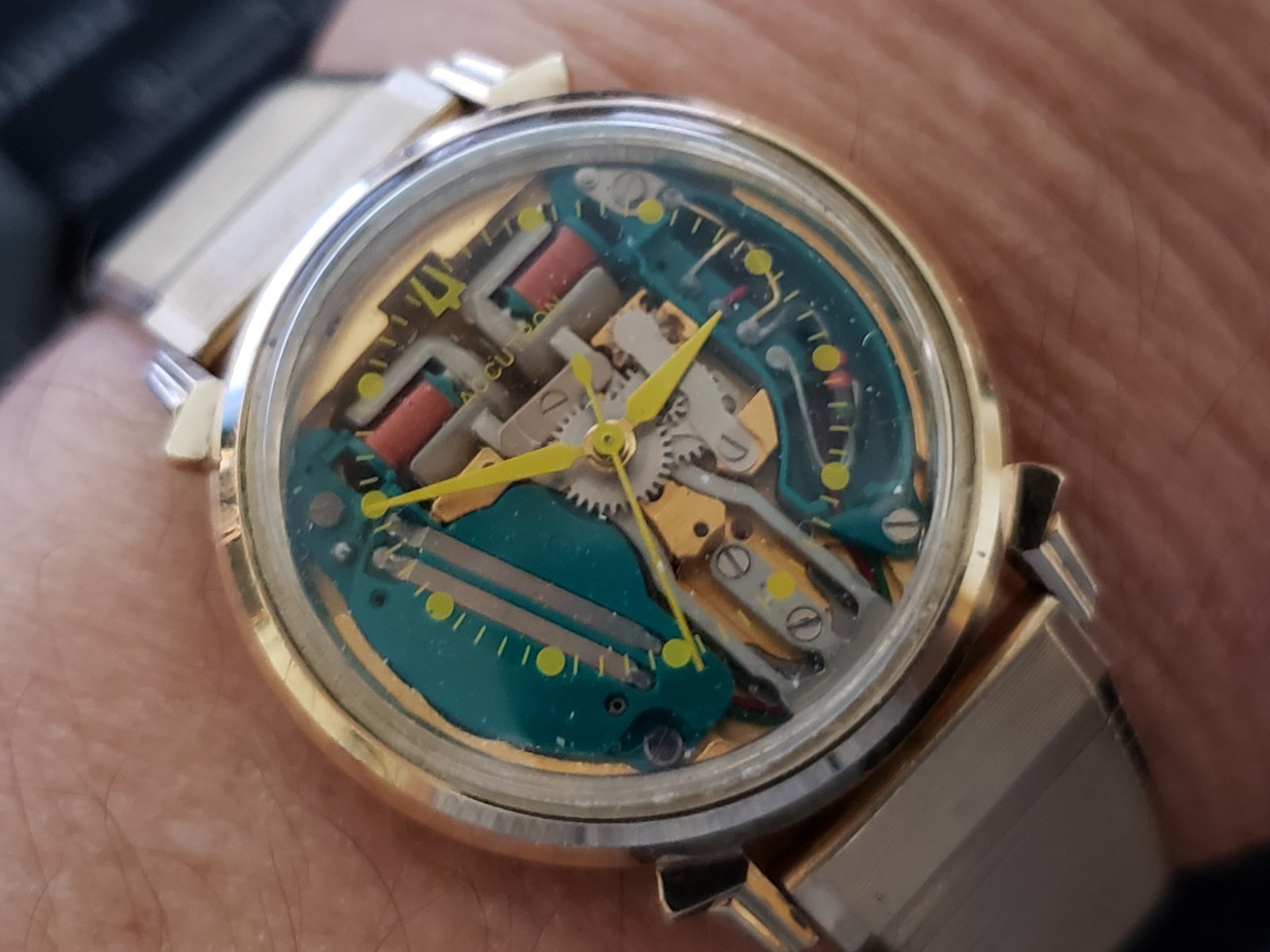 1963 Bulova Accutron Large dial Spaceview Watch 214 Yellow dot rare Runs Gr8