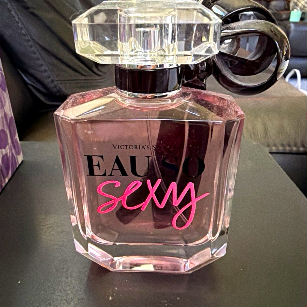 Victoria\'s Secret Eau So Sexy Eau de Parfum Spray, Regular Size 3.4 fl oz Victoria\'s Secret Eau So Sexy Eau de Parfum Spray, Regular Size 3.4 fl oz