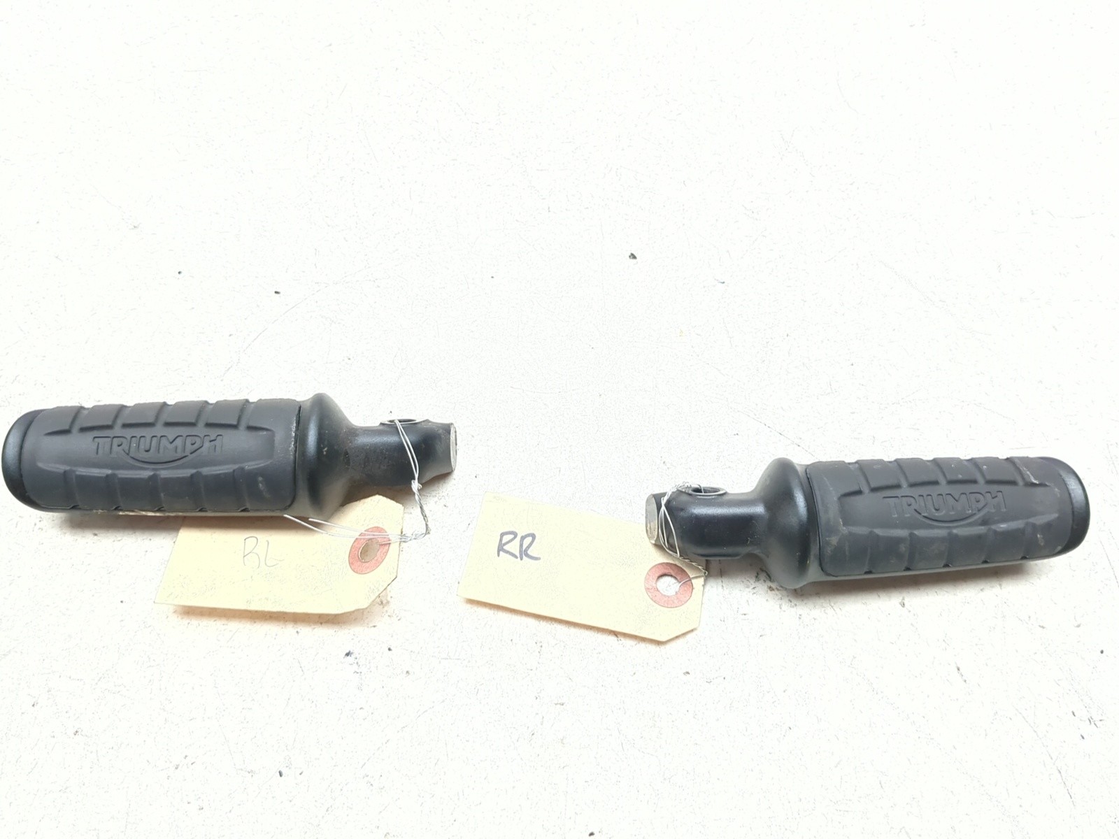 17-25 Triumph Street Scrambler 900 Rear Left Right Passenger Foot Peg Set