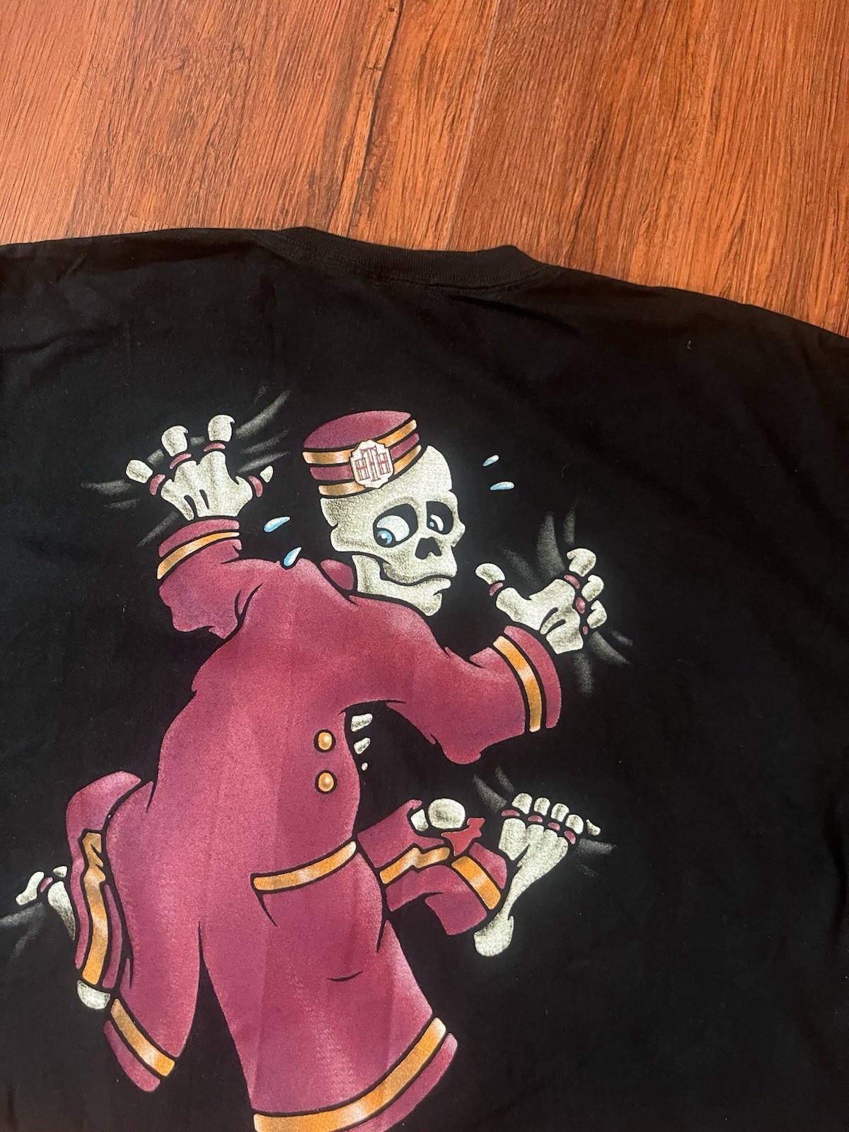 Vintage 90s Disney Tower Of Terror Bellhop Grail Size XXL T-shirt Twilight Zone Vintage 90s Disney Tower Of Terror Bellhop Grail Size XXL T-shirt Twilight Zone