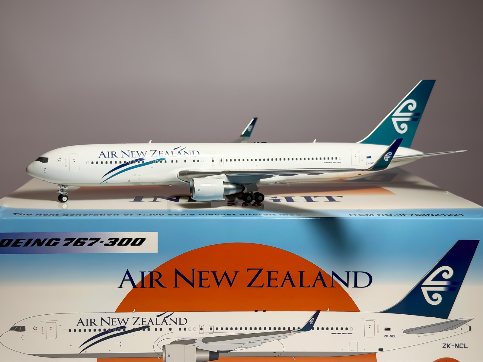 InFlight200 1:200 Air New Zealand Boeing 767-300ER ZK-NCL InFlight200 1:200 Air New Zealand Boeing 767-300ER ZK-NCL