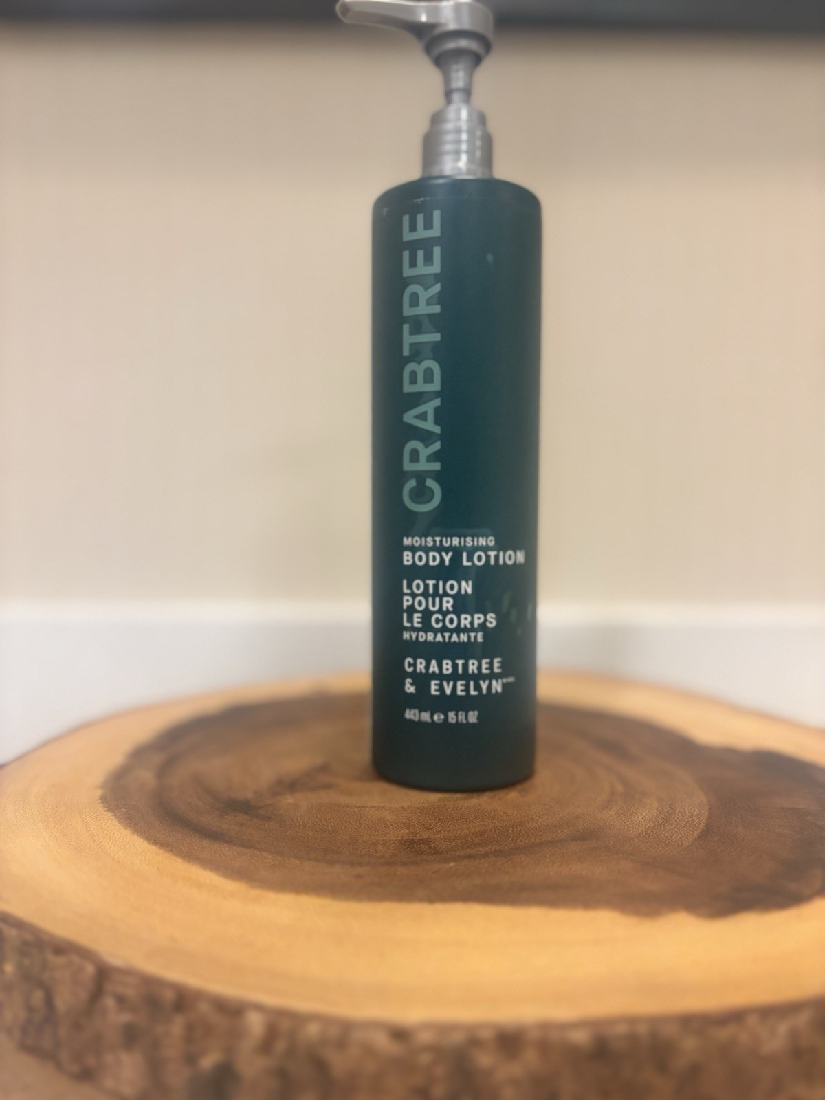 Crabtree & Evelyn CRABTREE Moisturizing Body Lotion with Pump NEW 15 fl.oz Crabtree & Evelyn CRABTREE Moisturizing Body Lotion with Pump NEW 15 fl.oz