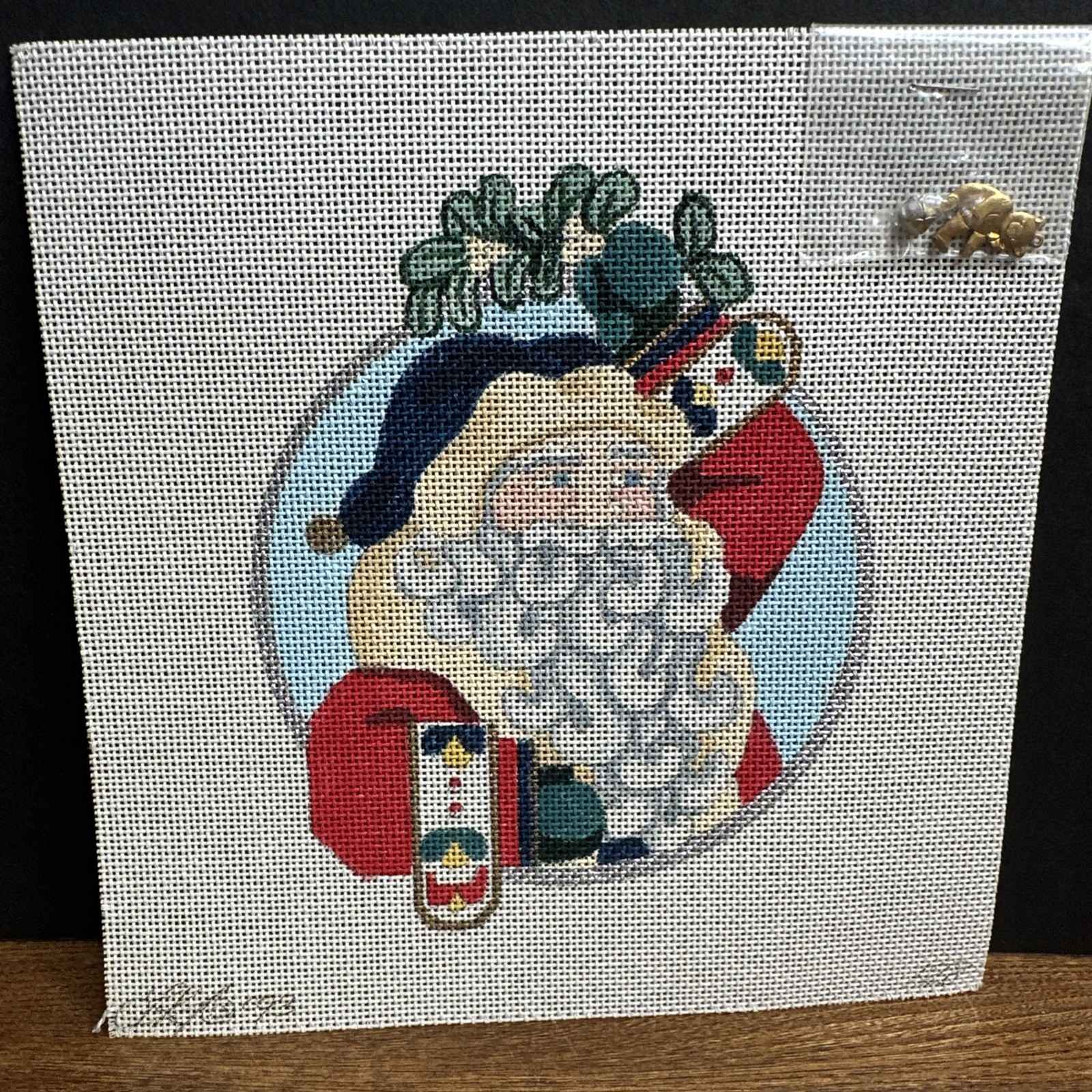 Vtg Hand-Painted Santa Holding Mistletoe 128 Needlepoint Canvas 18 Mesh Unworked