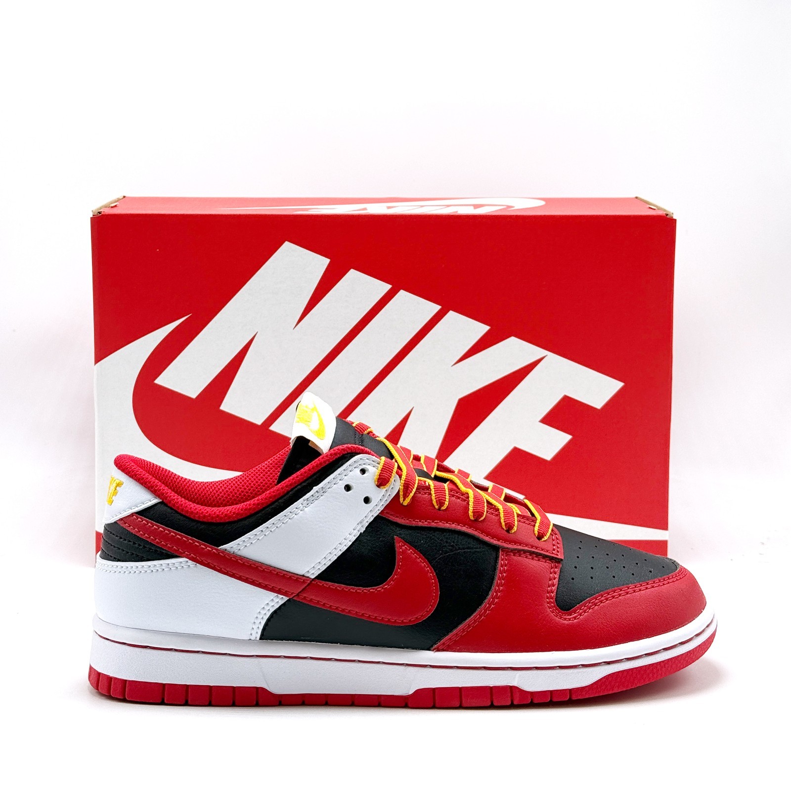 *NEW* MEN Nike Dunk Low Retro BLACK / WHITE UNIVERSITY RED (IV2706 010) 👍