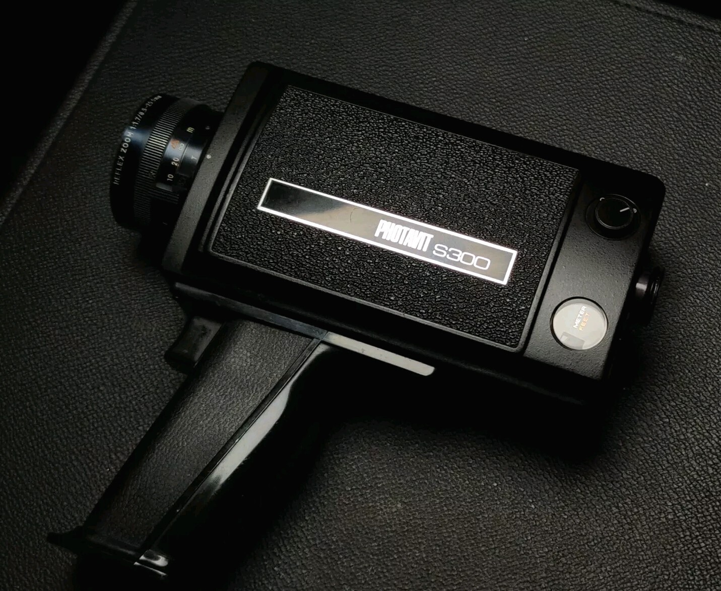 rare Photavit S300 Super 8 movie camera by Chinon with f/1.7 8.5-25.5 mm lens rare Photavit S300 Super 8 movie camera by Chinon with f/1.7 8.5-25.5 mm lens