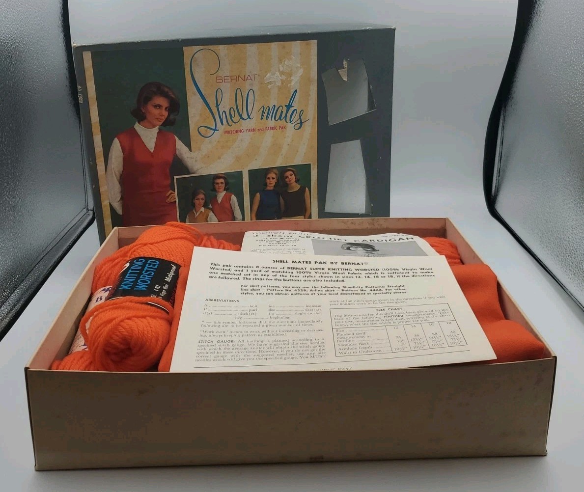 Vtg Bernat Shell Mates Spiced Peach Tangerine Virgin Wool DIY Sweater Kit READ