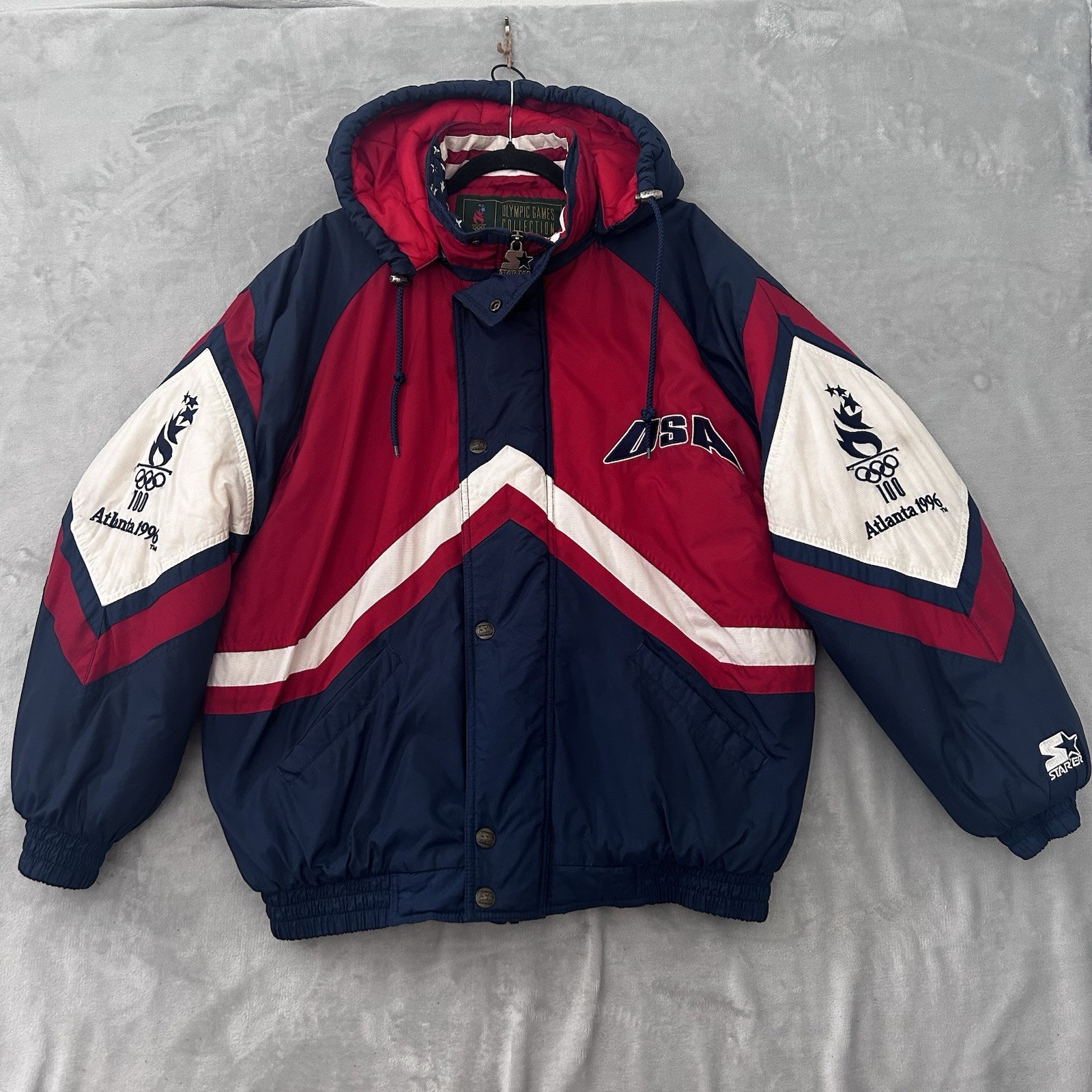 VTG 90’s Starter USA Olympics Jacket Mens L Atlanta 1996 Hooded Puffer Flag Rare VTG 90’s Starter USA Olympics Jacket Mens L Atlanta 1996 Hooded Puffer Flag Rare