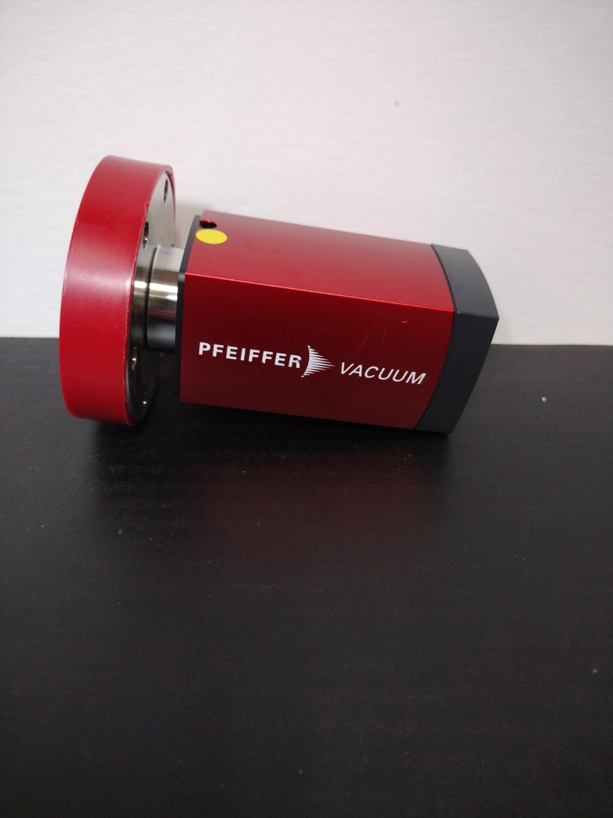 Pfeiffer Vacuum Compact Cold Cathode Guage Type IKR 361 NO PT T01 350 010 Pfeiffer Vacuum Compact Cold Cathode Guage Type IKR 361 NO PT T01 350 010