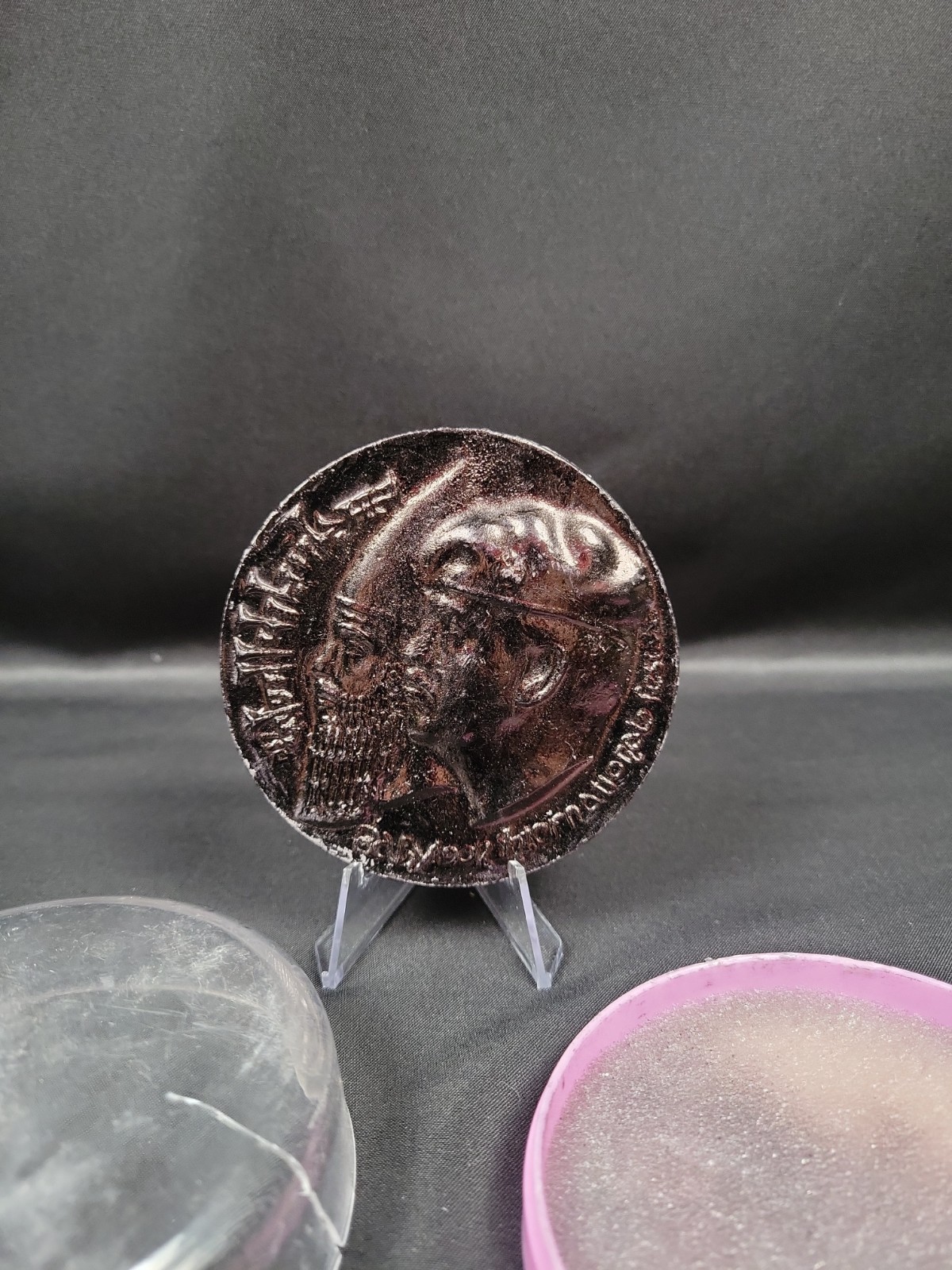 Iraq Babylon Festival Saddam Hussein medal coin 1987 With Packaging Bronze RARE