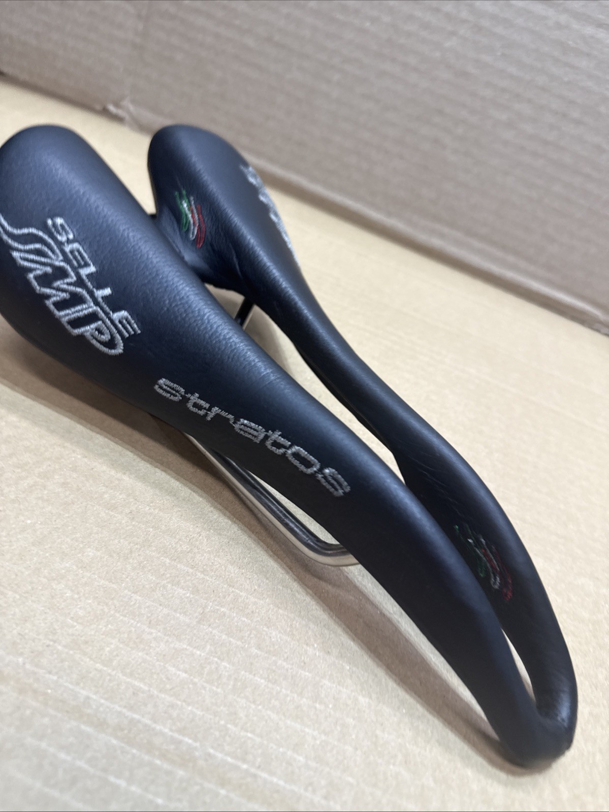 Selle SMP Stratos Bike Saddle Seat W/ Inox Rails ngp52 Selle SMP Stratos Bike Saddle Seat W/ Inox Rails ngp52