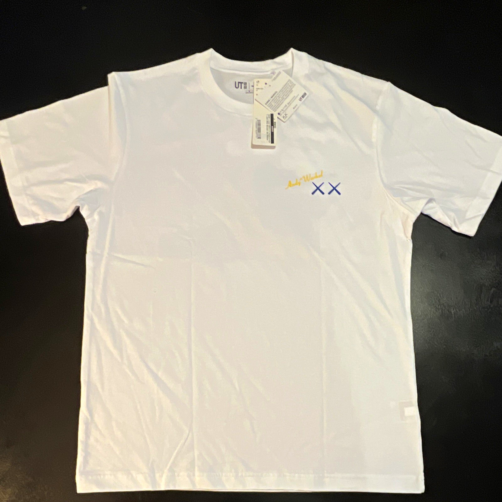 Uniqlo UT KAWS x Warhol Graphic Print Crew Neck Tee White Men\'s M Cotton Uniqlo UT KAWS x Warhol Graphic Print Crew Neck Tee White Men\'s M Cotton