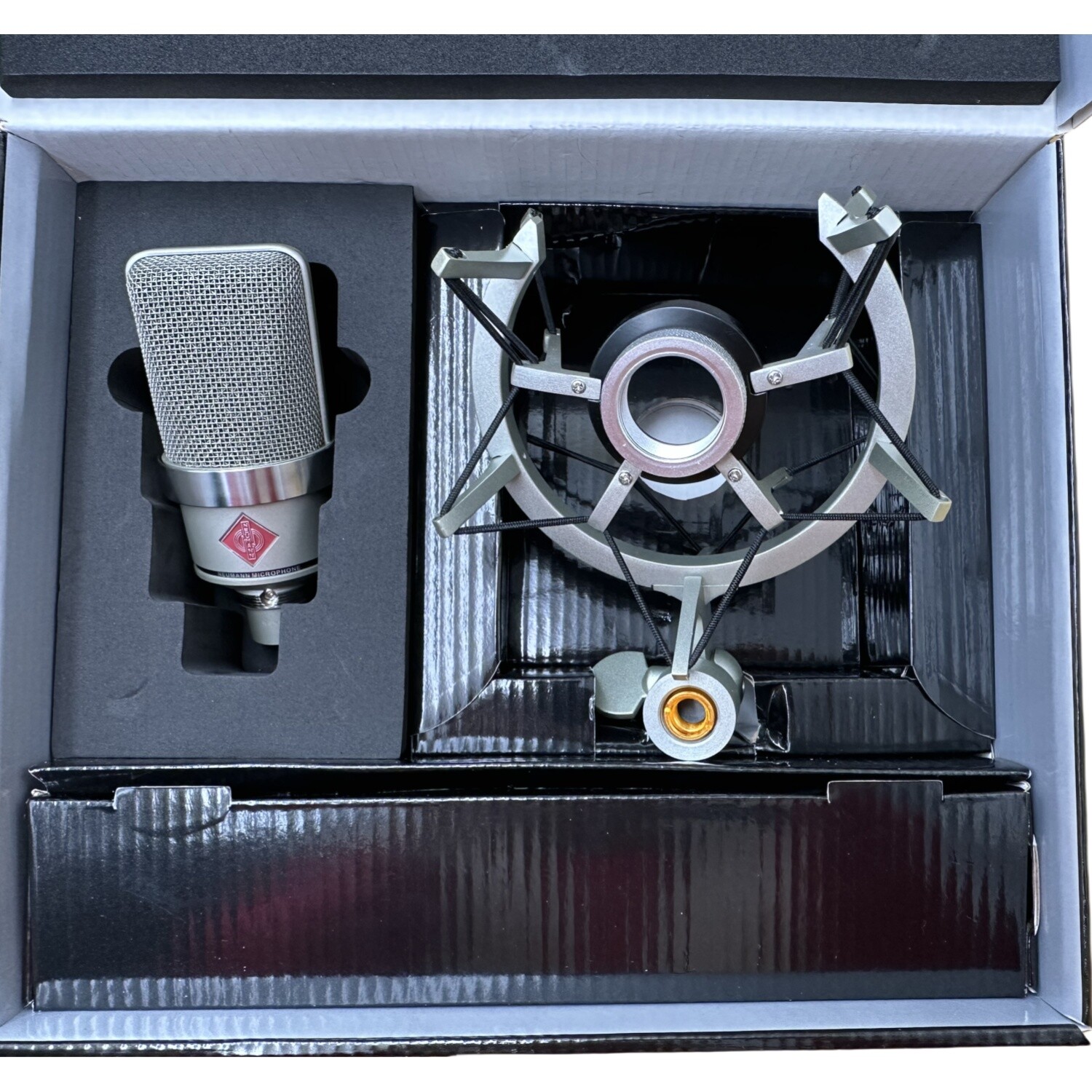 TLM 102 Neumann NEW Large Diaphragm Condenser Microphone Studio Set Shockmount