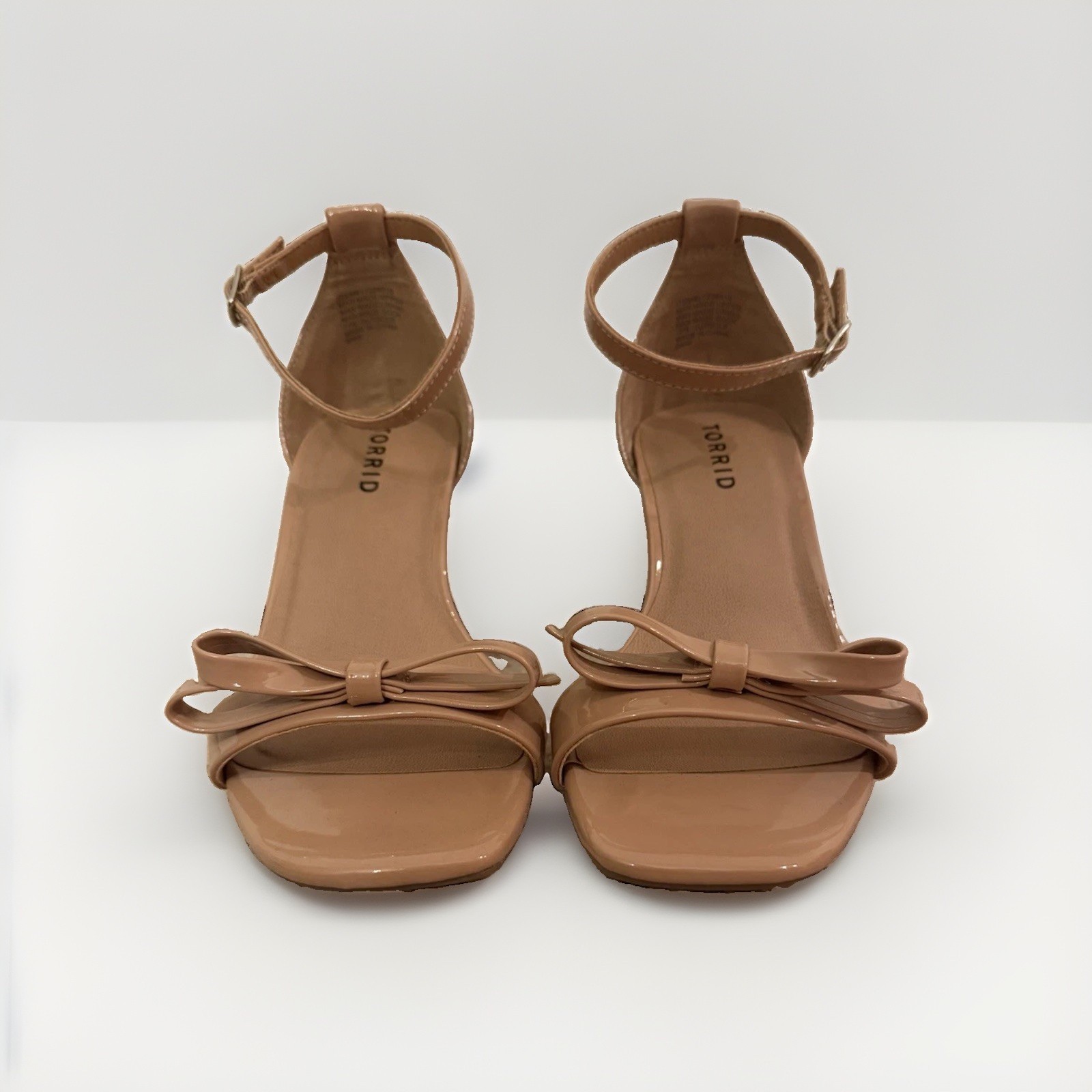 NWOT TORRID SZ 6 WW Wide Width High Heels Sandals Nude Patent Leather NWOT TORRID SZ 6 WW Wide Width High Heels Sandals Nude Patent Leather