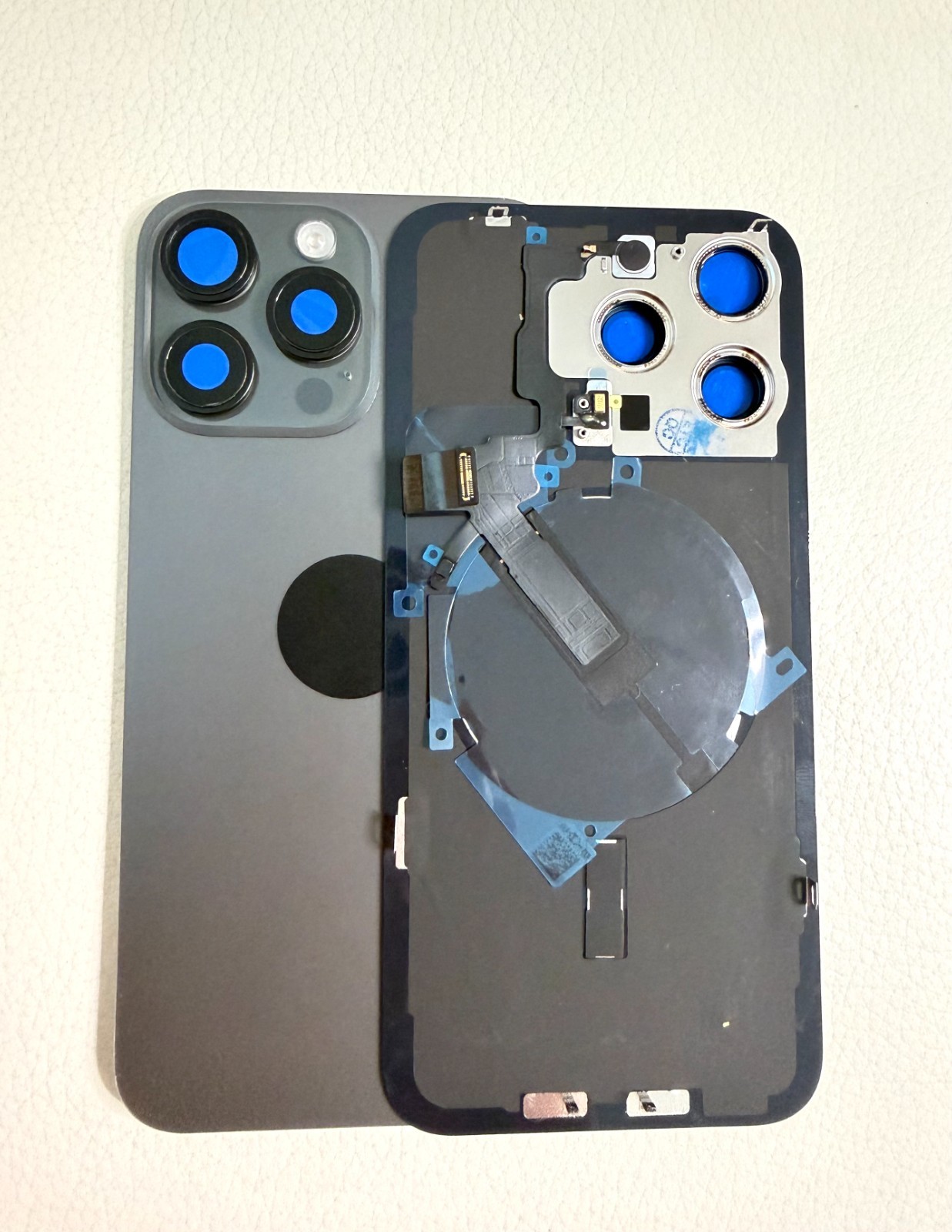 Back Glass iPhone 15 Pro and 15 Pro Max NFC / MagSafe Magnets /Flex cables/Flash