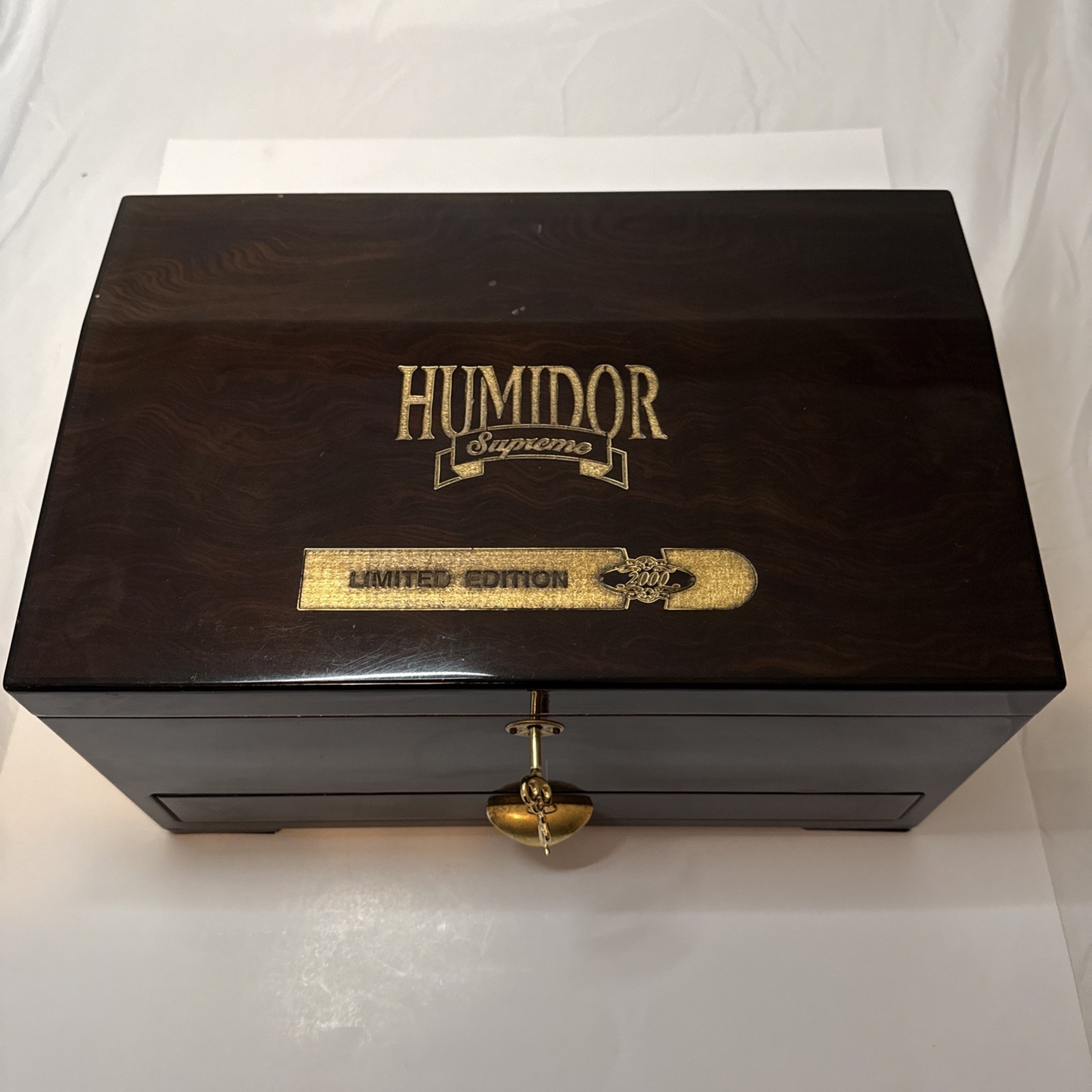 Cigar Humidor Supreme Limited Edition 2000 Cigar Humidor Supreme Limited Edition 2000