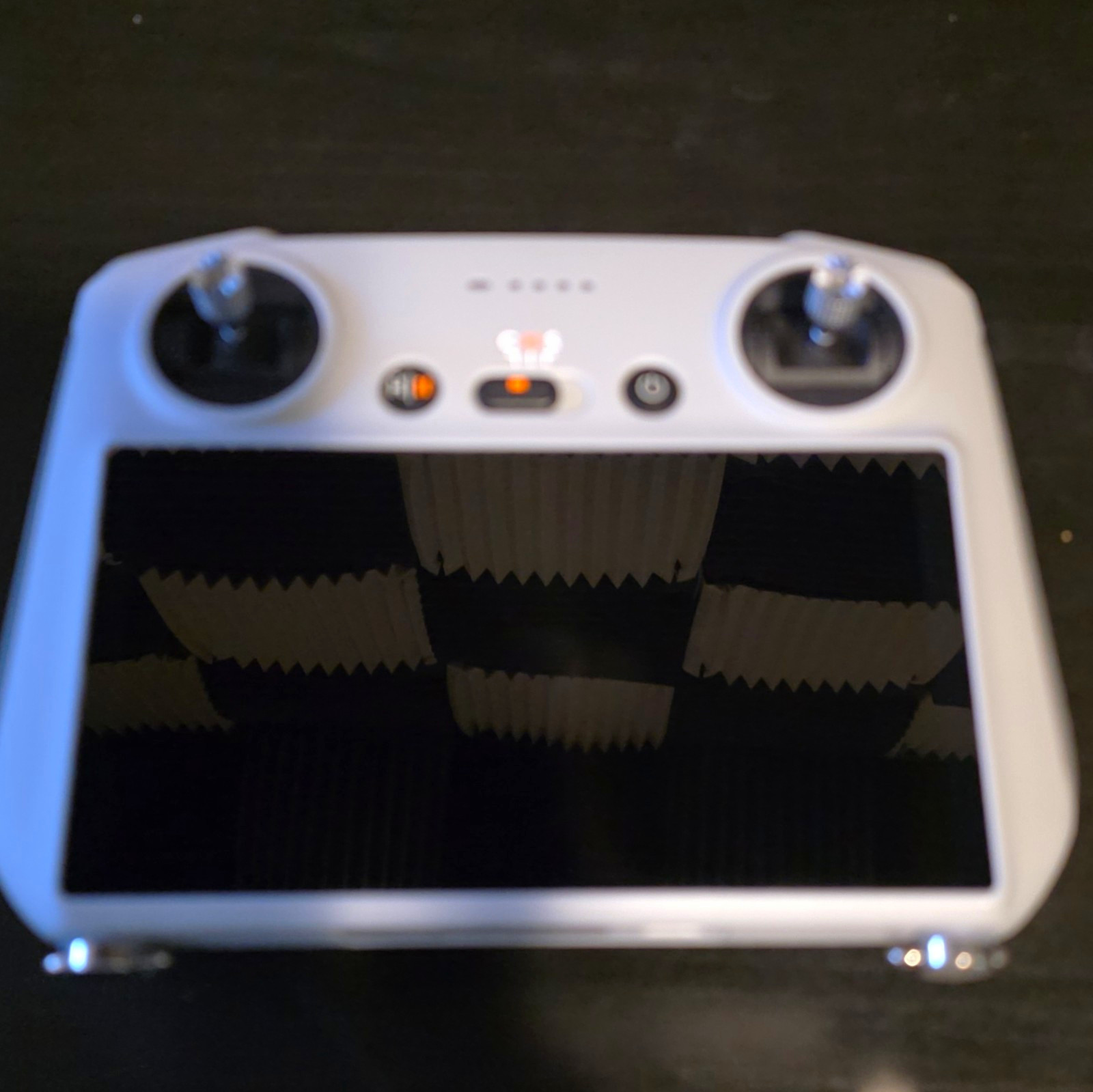 White Remote Controller with Built-In Screen for DJI Drones (Controller Only) White Remote Controller with Built-In Screen for DJI Drones (Controller Only)