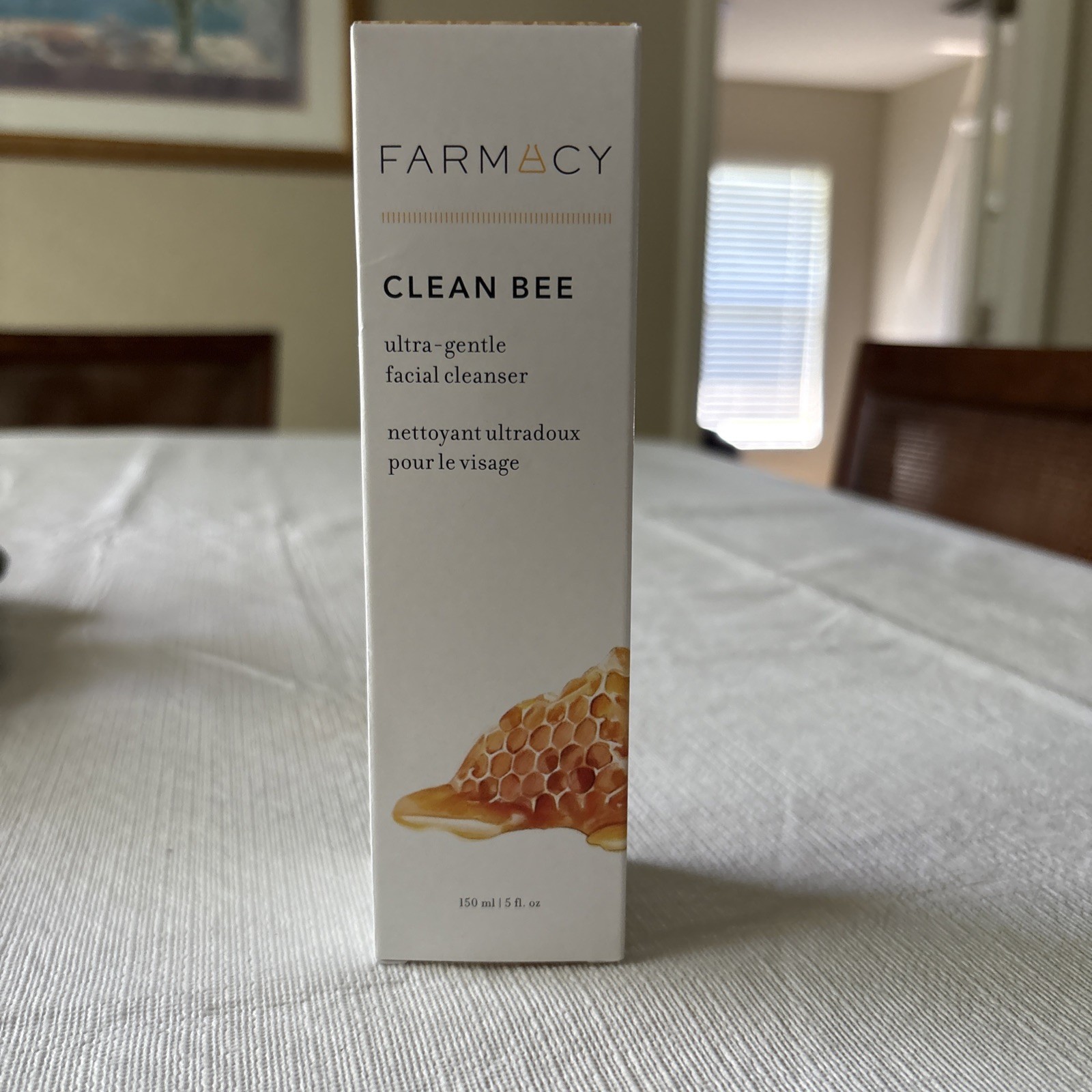 Farmacy Clean Bee Ultra Gentle Facial cleanser , 150ml Farmacy Clean Bee Ultra Gentle Facial cleanser , 150ml
