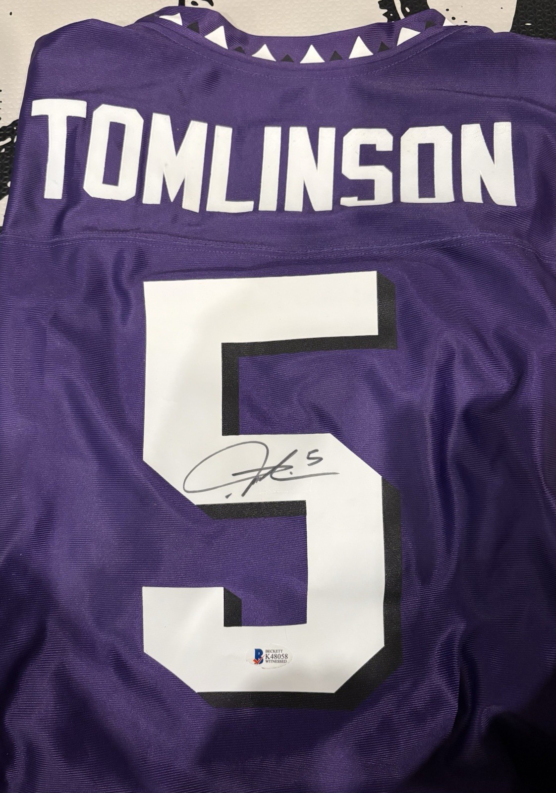 LaDainian Tomlinson Signed TCU Horned Frogs Jersey (Beckett) San Diego Chargers LaDainian Tomlinson Signed TCU Horned Frogs Jersey (Beckett) San Diego Chargers