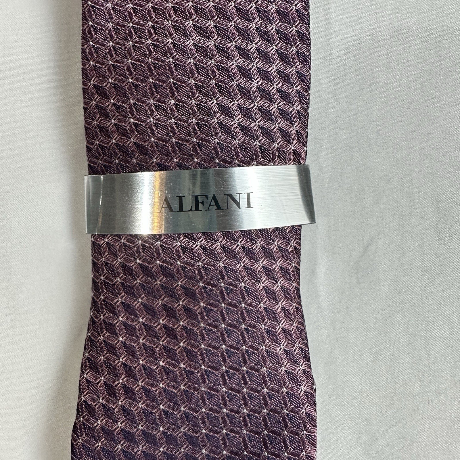 Alfani Pink Geometric Tie NWT Polyester Classic Width Moore’s