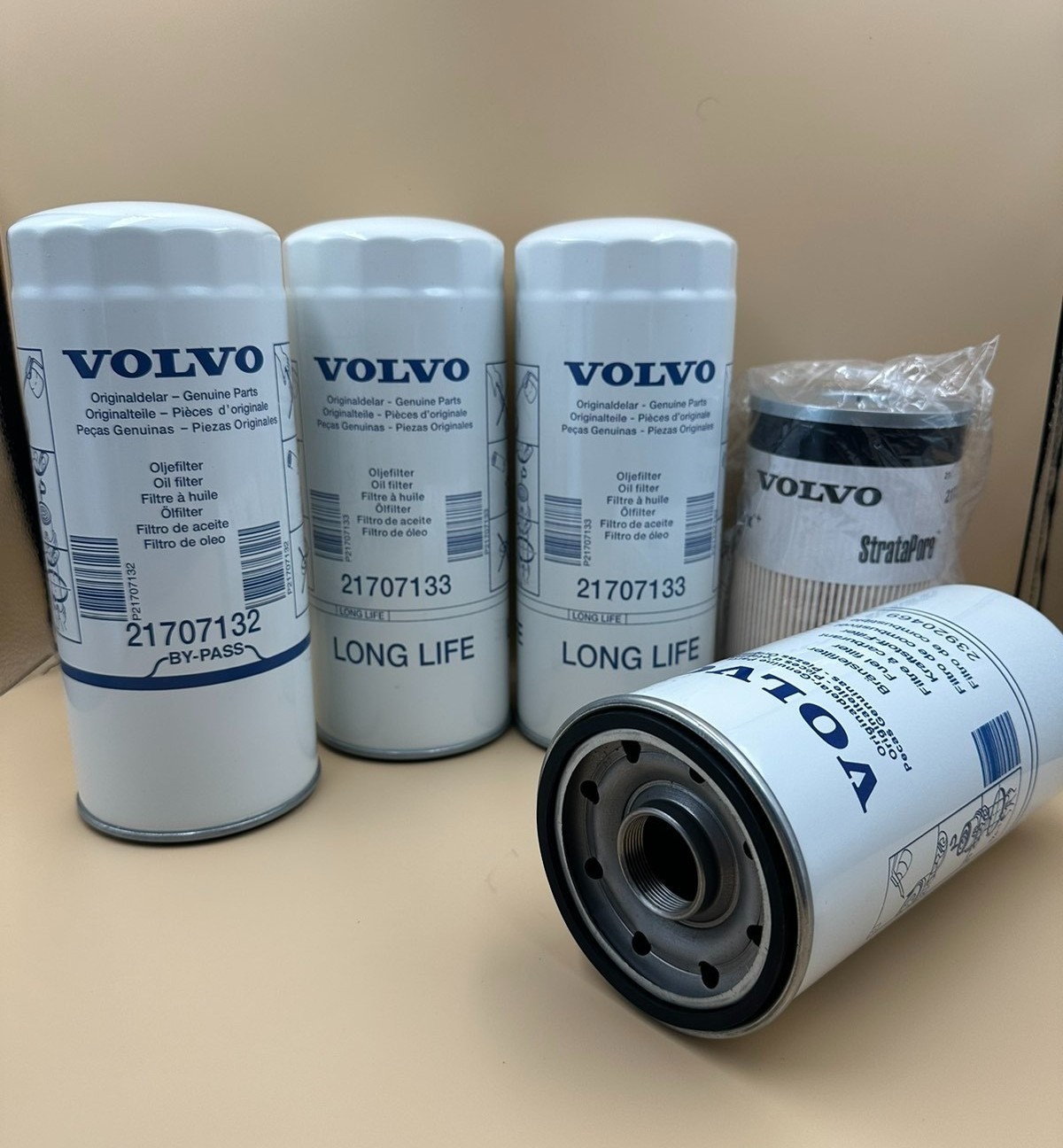 Filter Kit Volvo D12, D13 2*21707133/21707132/ 23920469/ 21737499 NEW