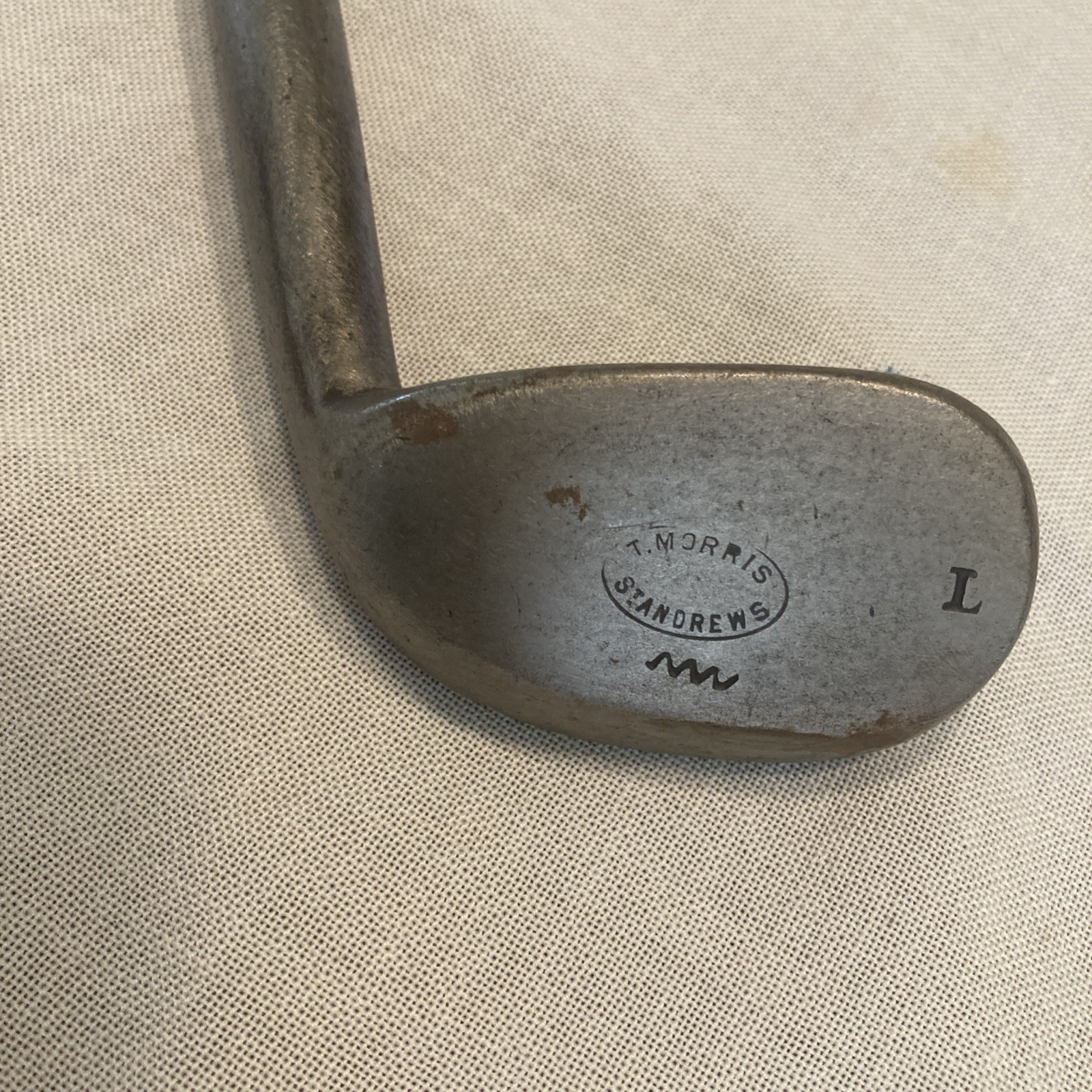 TOM STEWART “Tom Morris” ORIGINAL SERPENT “L” HICKORY NIBLICK TOM STEWART “Tom Morris” ORIGINAL SERPENT “L” HICKORY NIBLICK