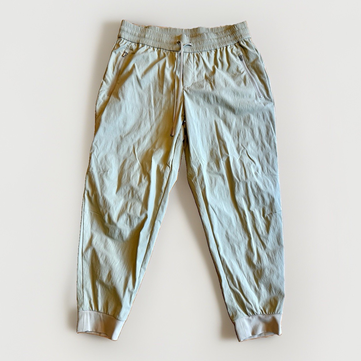 Athleta Trekkie North Jogger Tan Hiking Travel Pants Womens Size Medium Ripstop Athleta Trekkie North Jogger Tan Hiking Travel Pants Womens Size Medium Ripstop