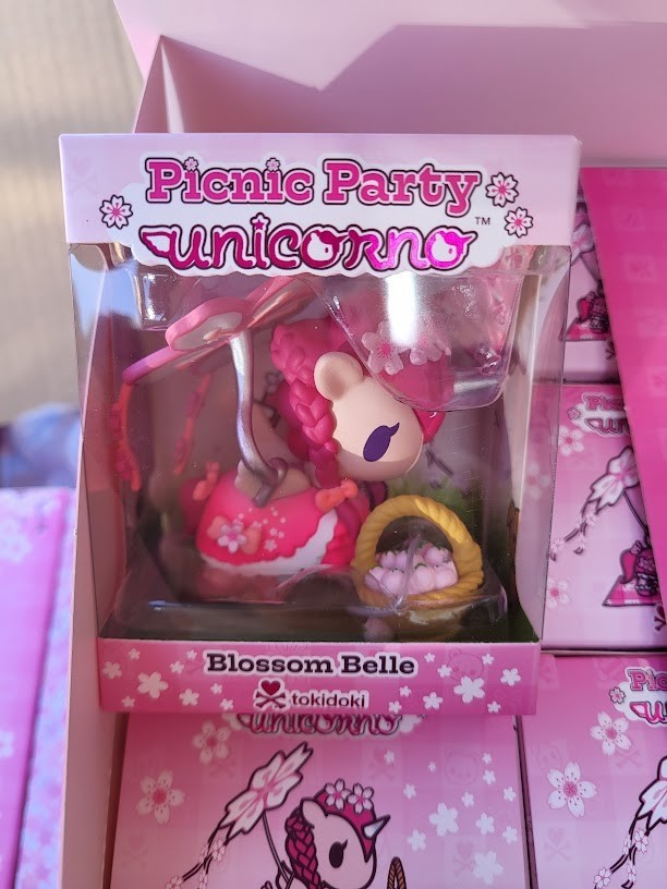 tokidoki Picnic Party Unicorno Series - Blossom Belle New Special Edition tokidoki Picnic Party Unicorno Series - Blossom Belle New Special Edition
