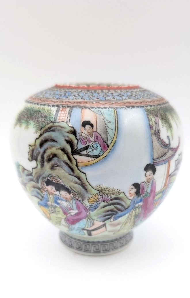 Vintage Chinese Republic Porcelain Figural Landscape Vase Qianlong Mark