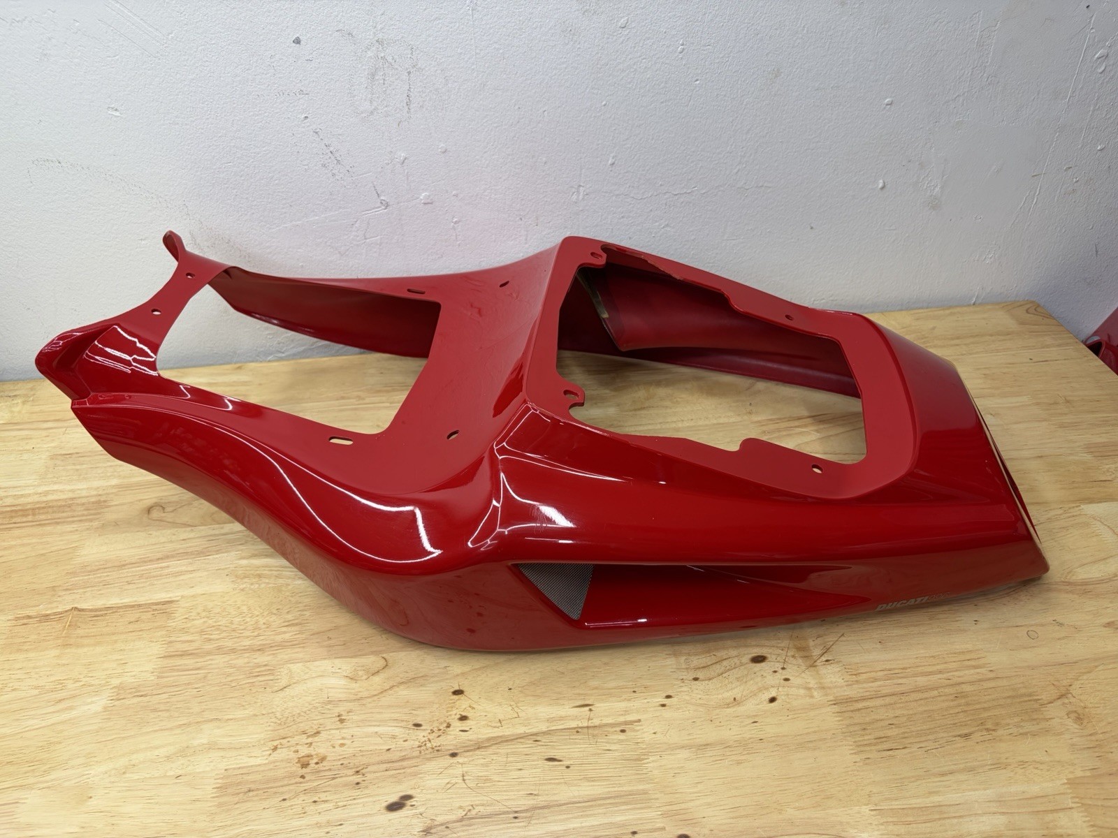 Original Ducati 996 Biposto Tail Fairing Very Nice Condition Original Ducati 996 Biposto Tail Fairing Very Nice Condition