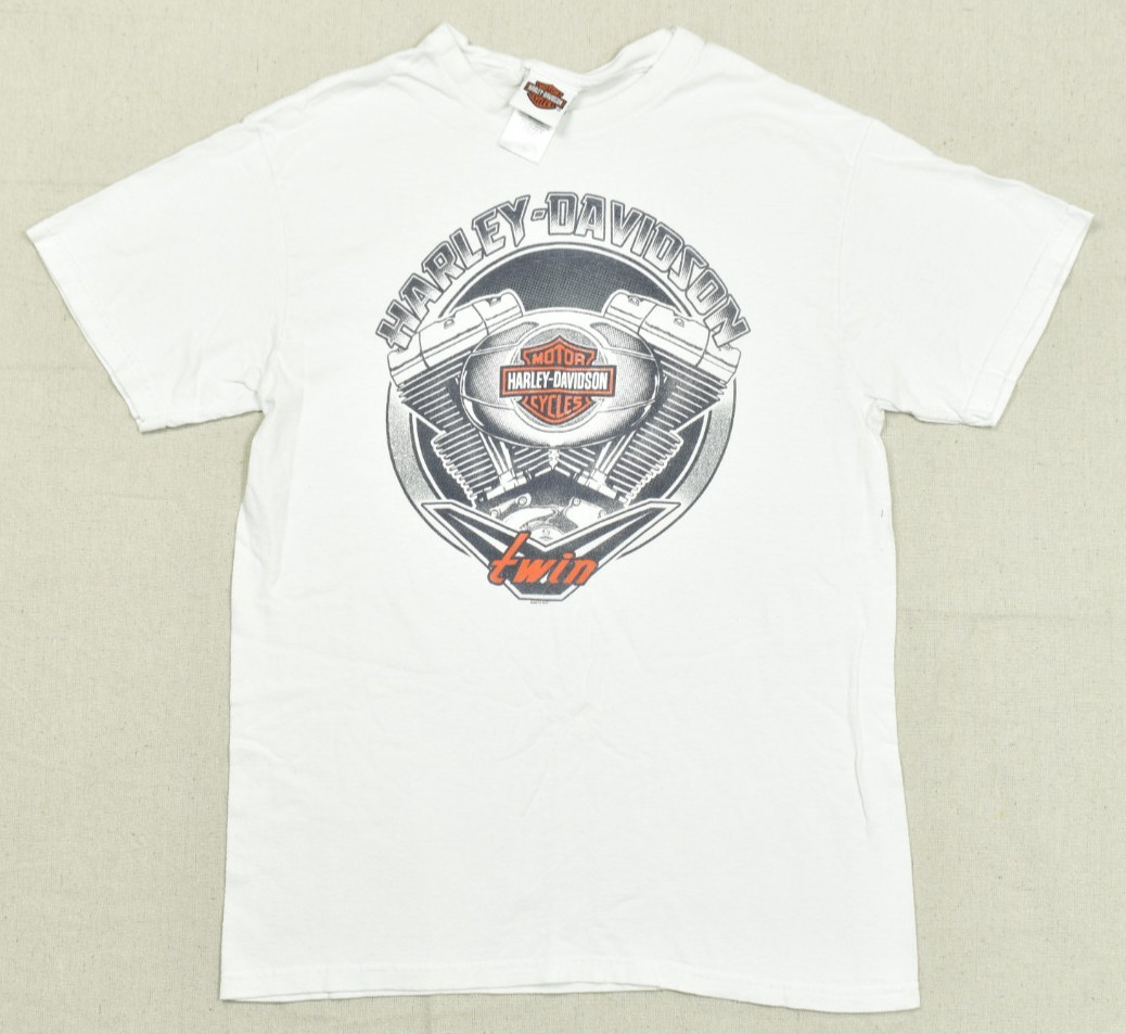Vintage Harley-Davidson Fargo ND V-Twin Engine Graphic T-Shirt Mens Size M White Vintage Harley-Davidson Fargo ND V-Twin Engine Graphic T-Shirt Mens Size M White