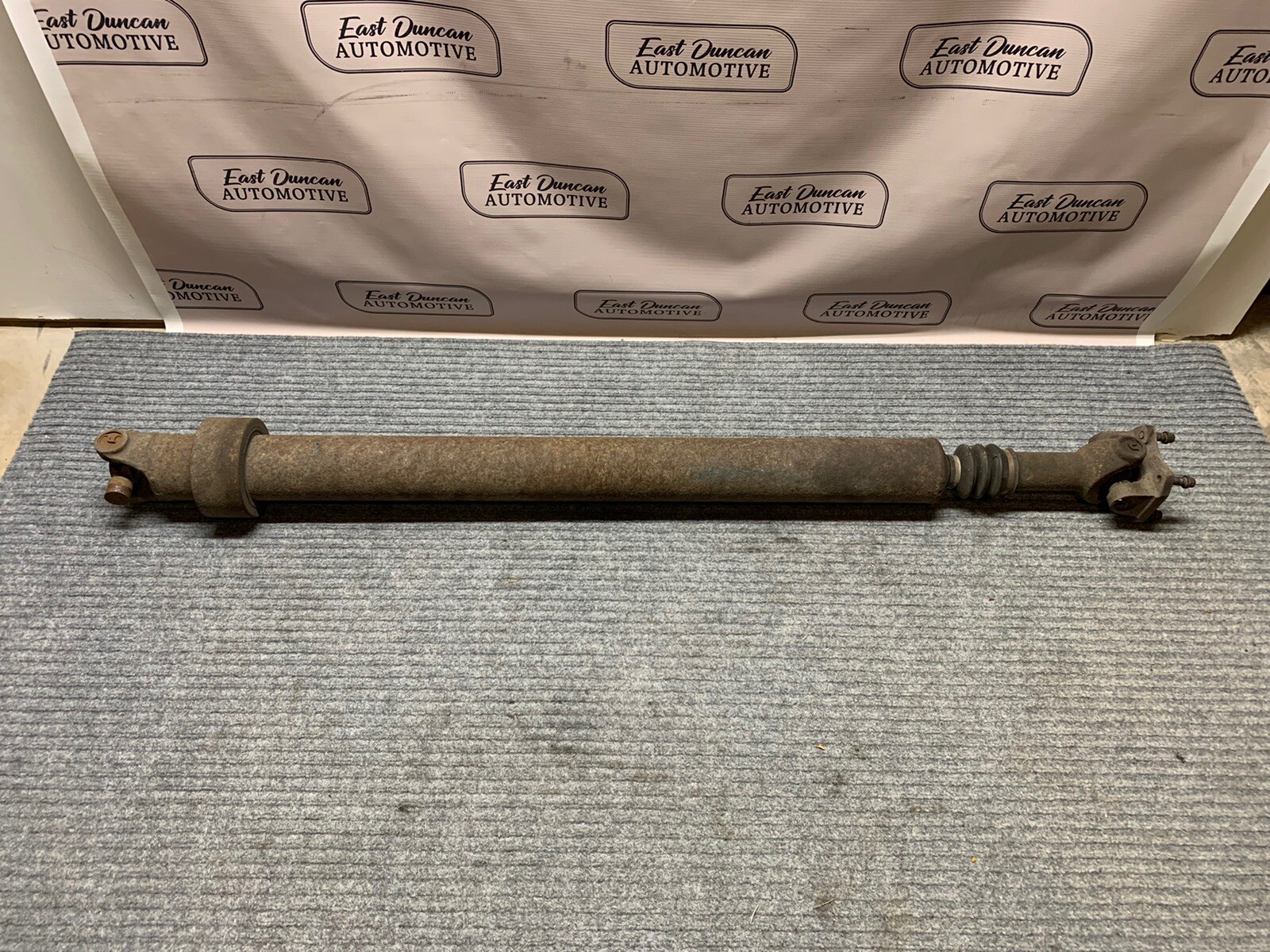 99-02 Ford F250 F350 ZF6 Manual ECSB 4WD 142”WB Rear Driveshaft Drive Shaft OE 99-02 Ford F250 F350 ZF6 Manual ECSB 4WD 142”WB Rear Driveshaft Drive Shaft OE