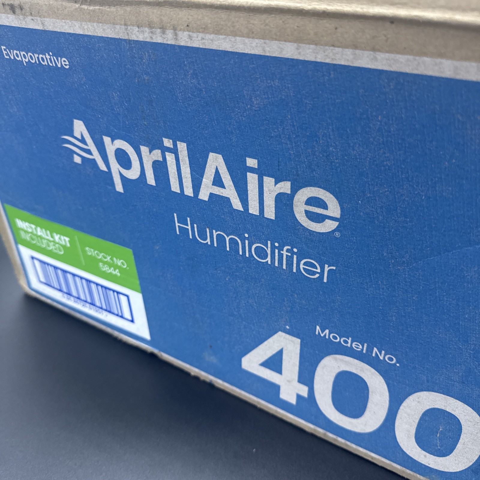AprilAire 400M Whole House 17 Gal. for up to 5,000 sq.ft. Evaporative Humidifier AprilAire 400M Whole House 17 Gal. for up to 5,000 sq.ft. Evaporative Humidifier