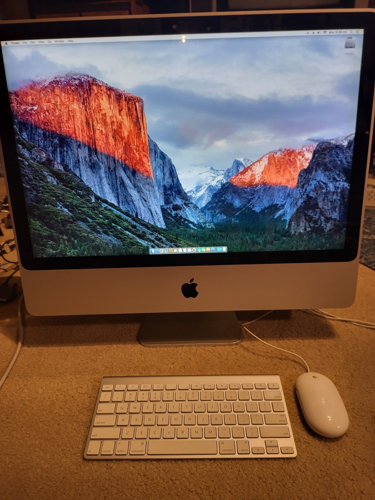 Apple iMac A1225 24 Apple iMac A1225 24