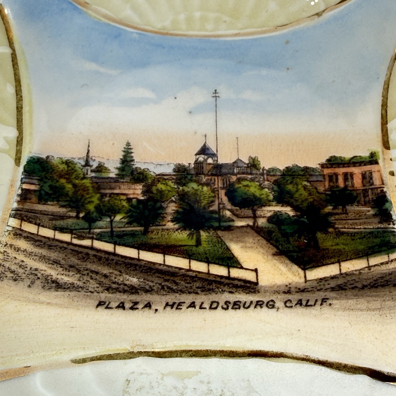 HEALDSBURG, CALIFORNIA CA Antique PLAZA Souvenir RARE China Dish Plate HEALDSBURG, CALIFORNIA CA Antique PLAZA Souvenir RARE China Dish Plate