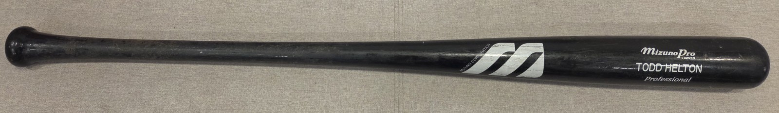 2000 Todd Helton Game Used GU Mizuno Uncracked Bat PSA 9 LOA Rockies HOF 2000 Todd Helton Game Used GU Mizuno Uncracked Bat PSA 9 LOA Rockies HOF