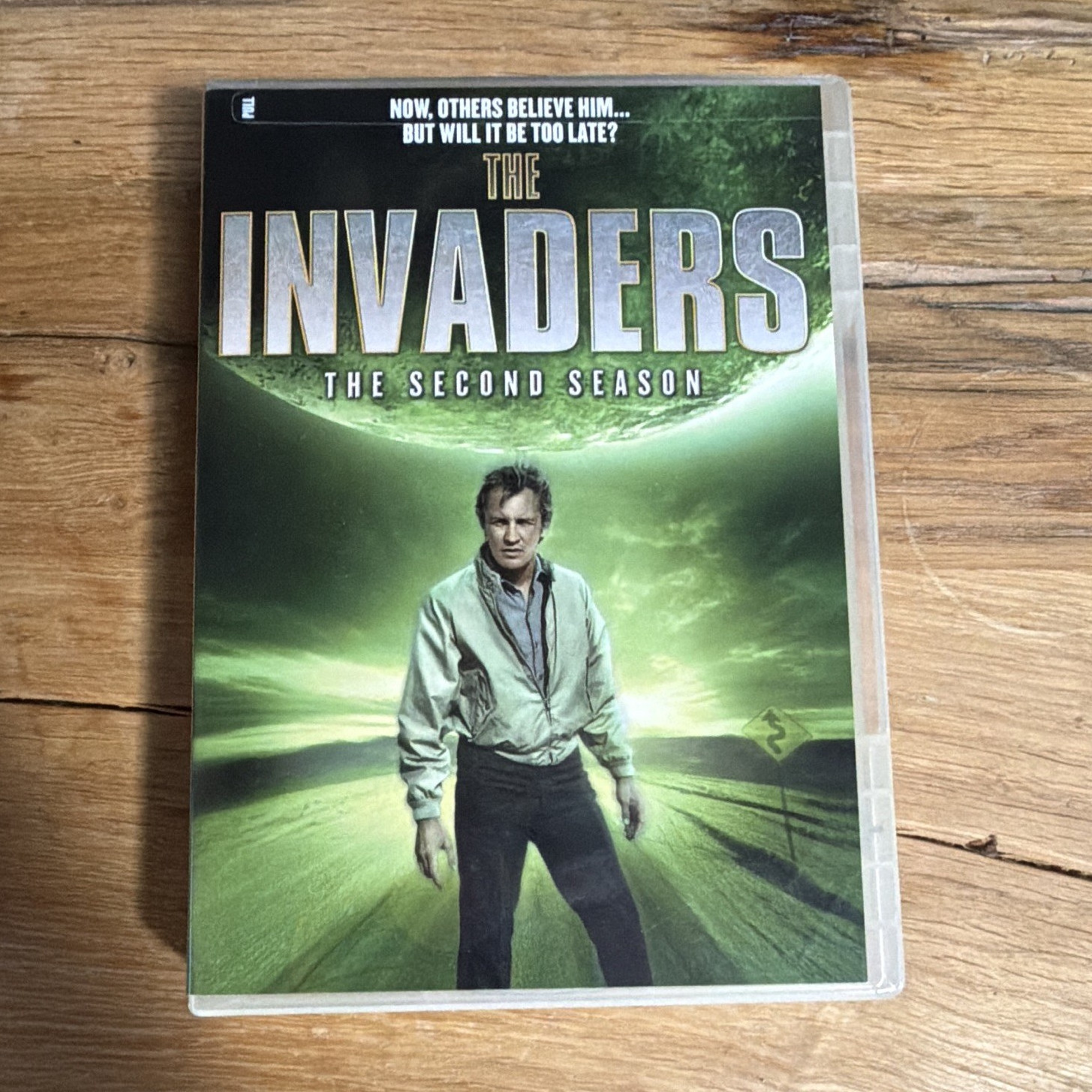 The Invaders: The Second Season 2 DVD Multi-Disc Set Roy Thinnes NR NTSC The Invaders: The Second Season 2 DVD Multi-Disc Set Roy Thinnes NR NTSC