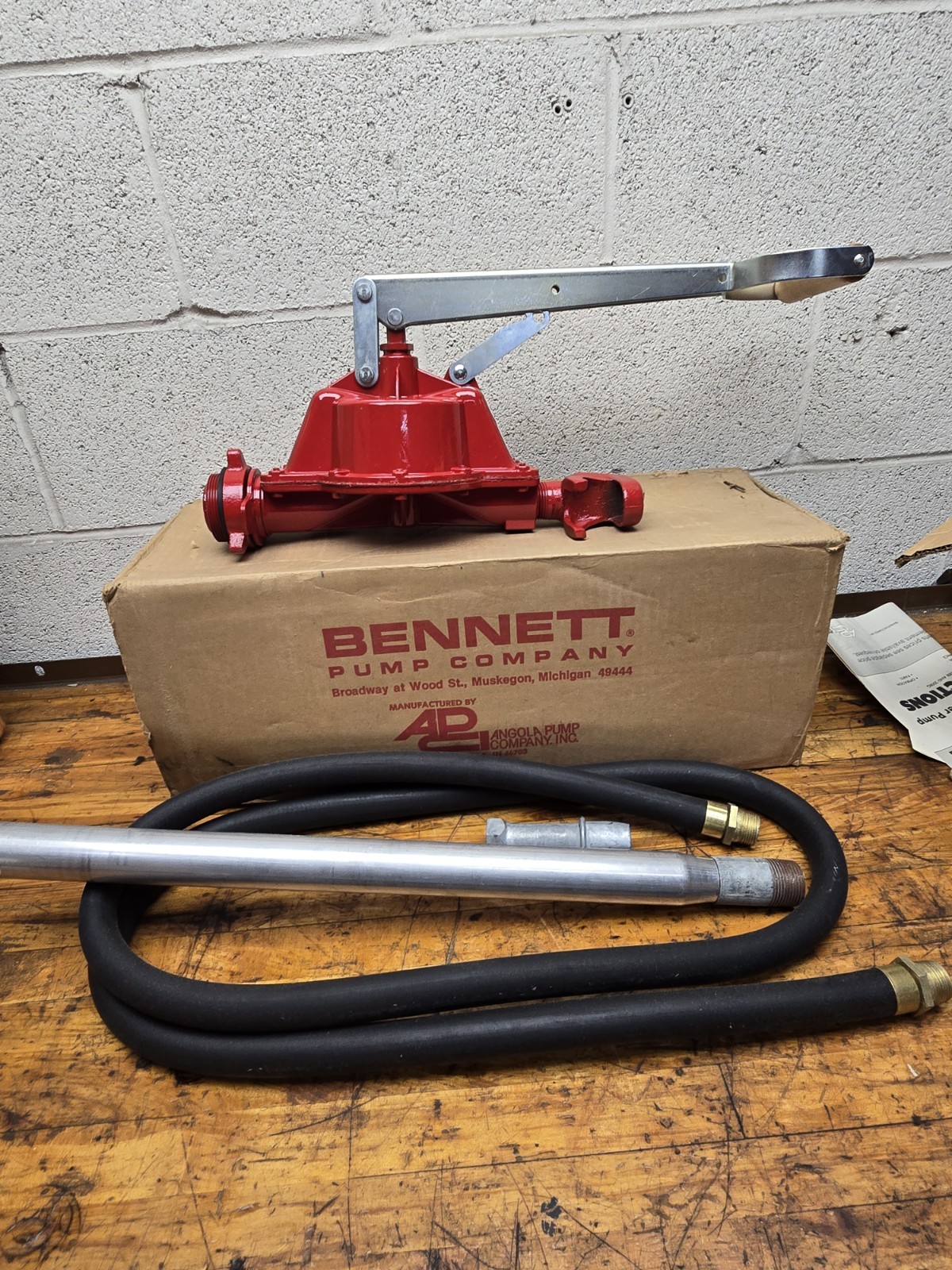 Vintage Bennett Big G Double Action Piston Transfer Pump Model 2008 NEW Vintage Bennett Big G Double Action Piston Transfer Pump Model 2008 NEW