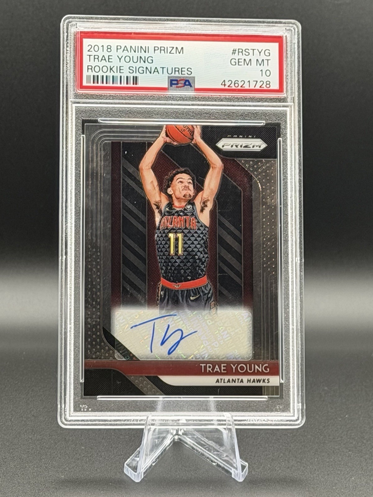 2018-19 Panini Prizm Trae Young Rookie Signatures RC Auto PSA 10 GEM MINT Hawks