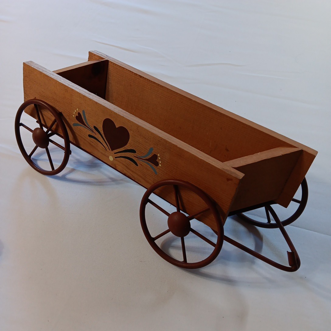 Wooden Wagon Rustic Primitive Wood Metal Folk Art Country Painted Heart Pattern Wooden Wagon Rustic Primitive Wood Metal Folk Art Country Painted Heart Pattern