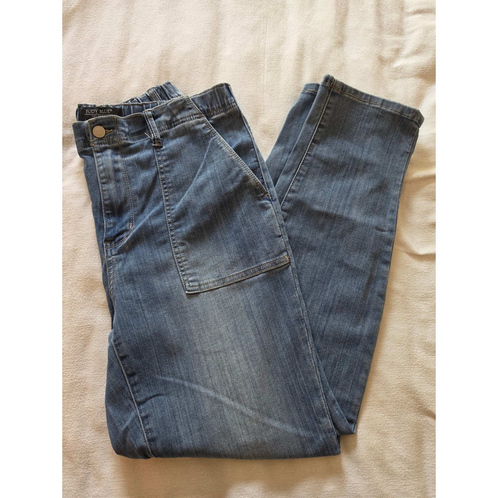 Judy Blue Los Angeles Denim Medium Wash High Rise Size 11/30 Judy Blue Los Angeles Denim Medium Wash High Rise Size 11/30