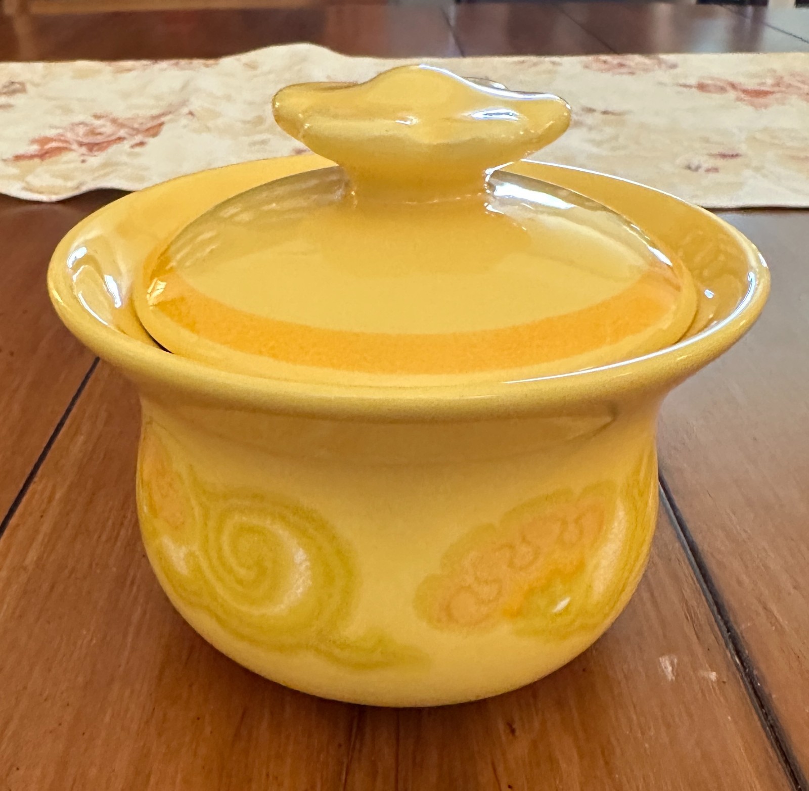 Franciscan Mirasol Covered Sugar Bowl 4.75